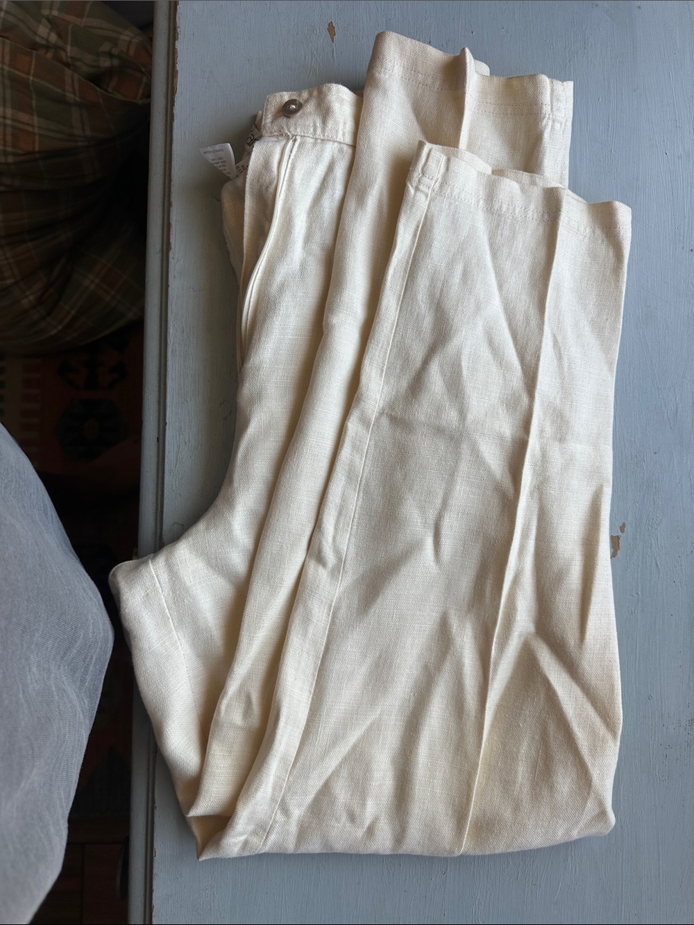 Karen Kane Off-White Straight-Leg Trousers